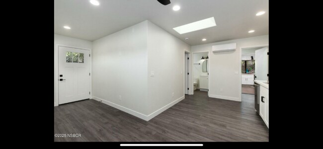 Foto del edificio - 1572 Rhinestone Ct
