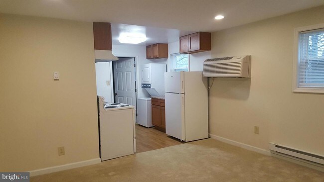 Foto del edificio - 142 Hillcrest Dr