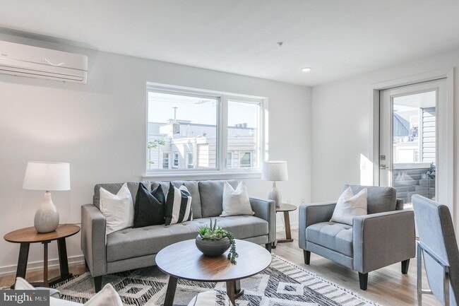 Foto del edificio - 1344-46 N Marston St