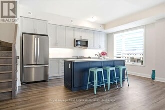 Building Photo - 1569 Rose Way