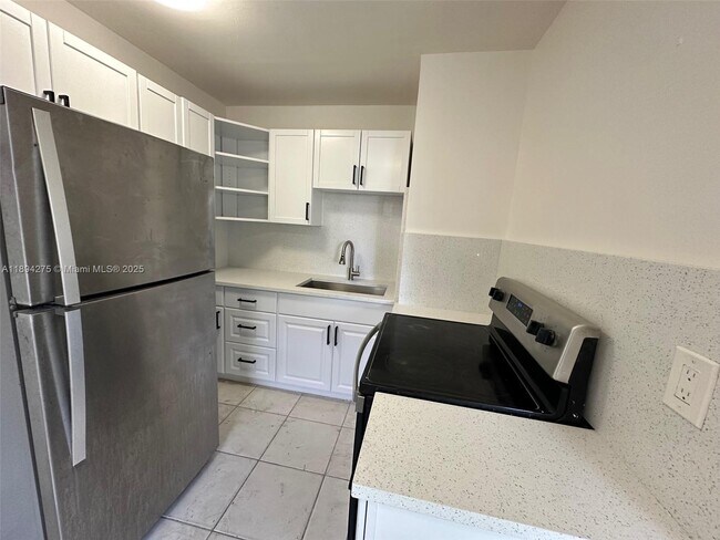 Foto del edificio - 717 NW 5th Ave