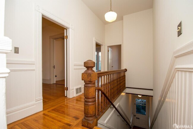 Foto del edificio - 923 Treat Ave