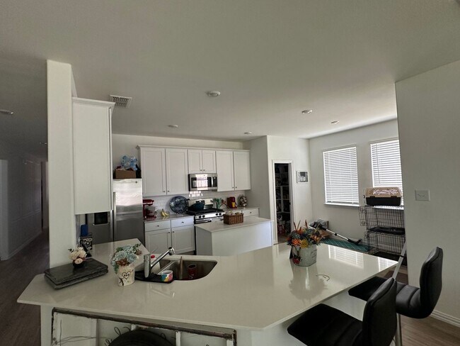 Foto del edificio - 4 Bedroom Single Family Home in Azle