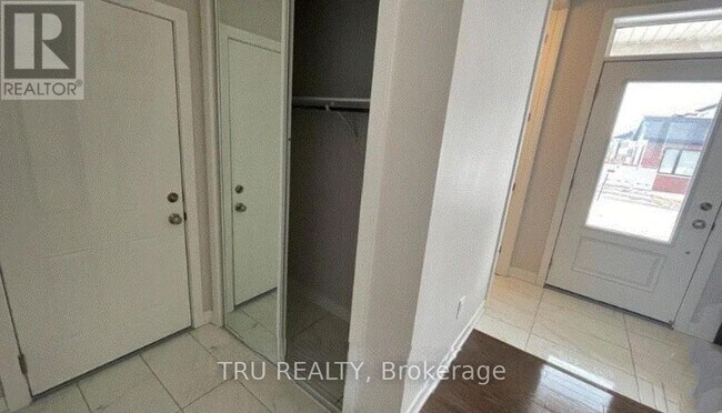 Photo du bâtiment - 353 Appalachian Cir