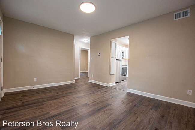 Foto del edificio - 2 br, 1 bath House - 5005 South 42nd Street