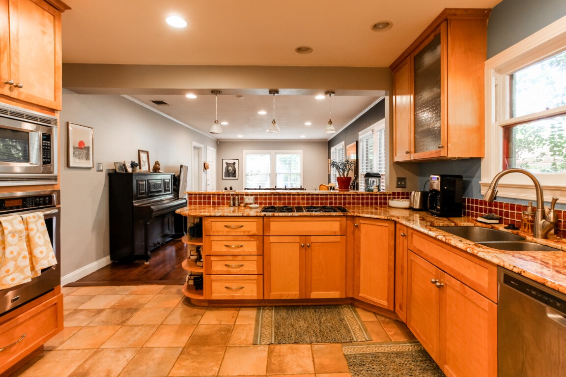 810 E 48th St, Austin, TX 78751 House Rental in Austin, TX