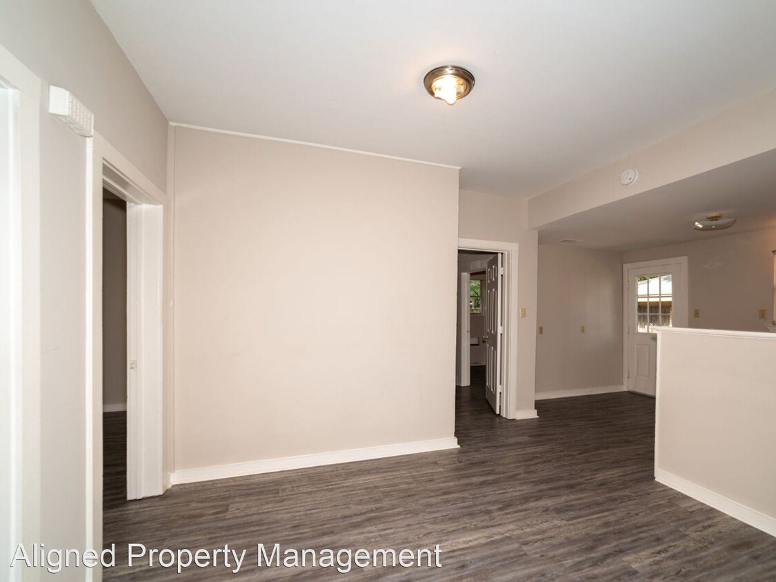 Primary Photo - 3 br, 1 bath House - 709 W. 45th