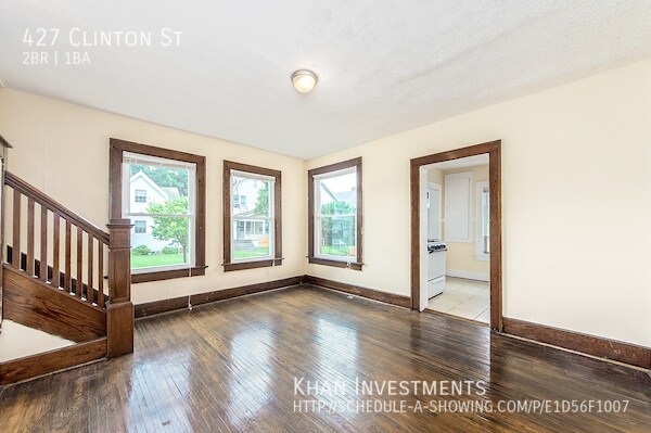 Building Photo - 2Bd/1Ba Townhouse