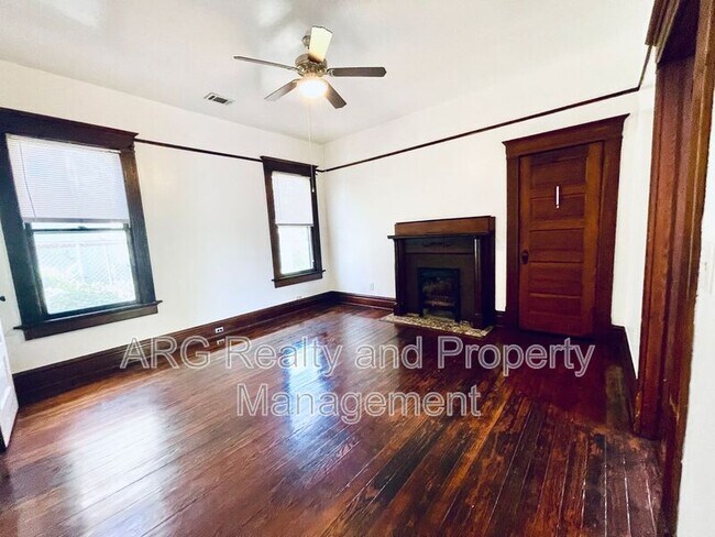 Foto del edificio - 487 Boulevard SE