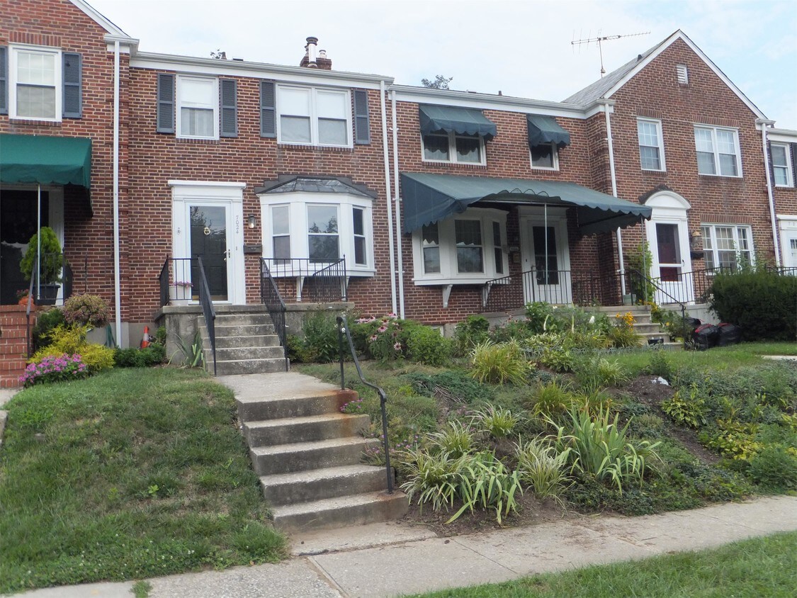 Primary Photo - 7024 Heathfield Rd