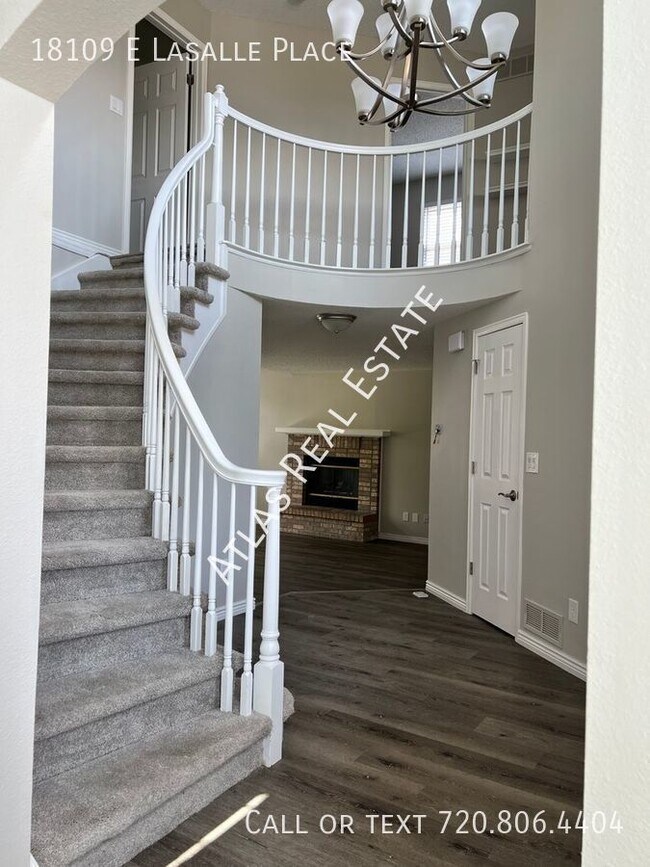 Building Photo - Beautiful 5 Bed 3 Bath Home in Southeast A...