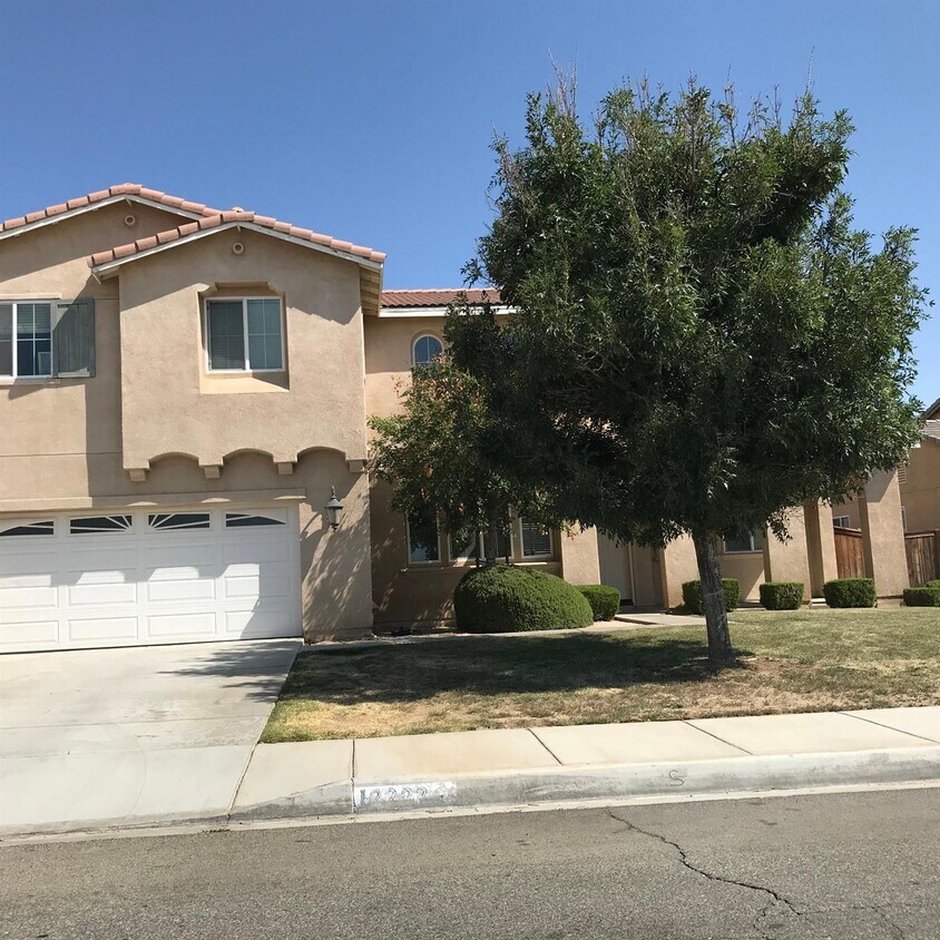 12222 Sycamore St, Victorville, CA 92392 House Rental in Victorville