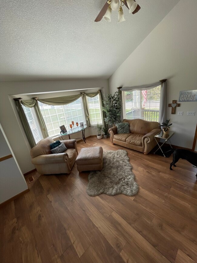 Building Photo - 1815 Tynan Dr