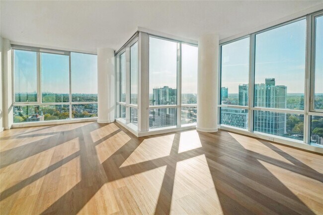 Foto del edificio - 50 Clinton Pl