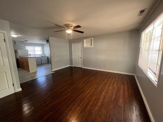 Foto del edificio - Pet Friendly 3 Bedroom 2 Bath