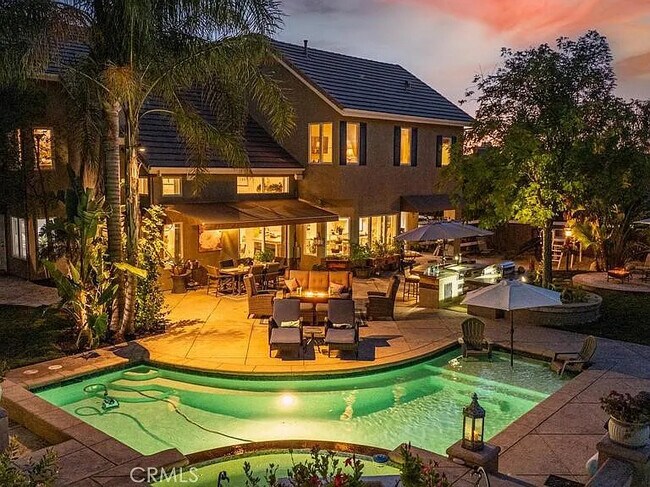 Foto del edificio - 15305 Saddleback Rd