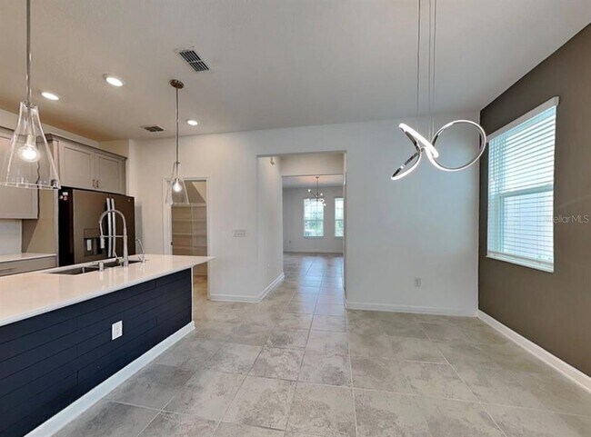 Building Photo - 9735 Petition Wy