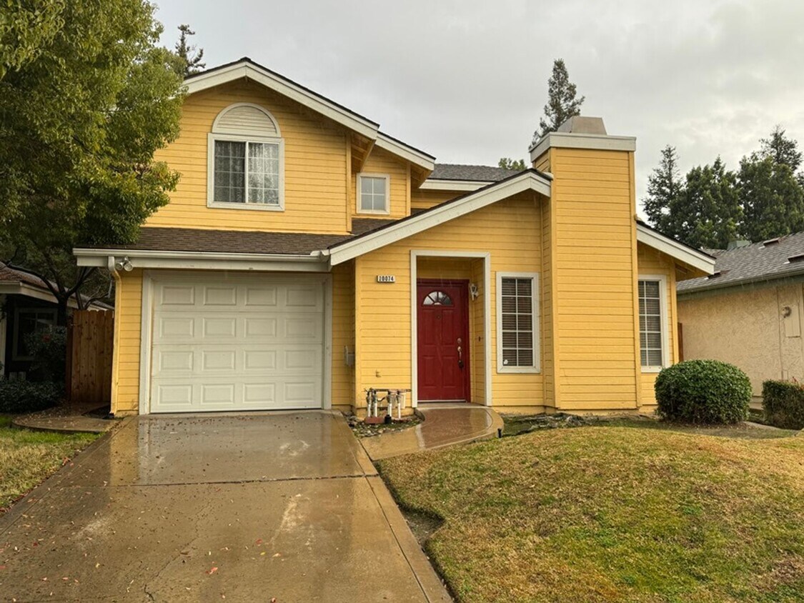 10074 N. Grouse Run (Woodward Lakes) House Rental in Fresno, CA