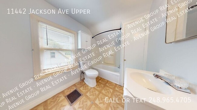 Building Photo - 11442 Jackson Ave