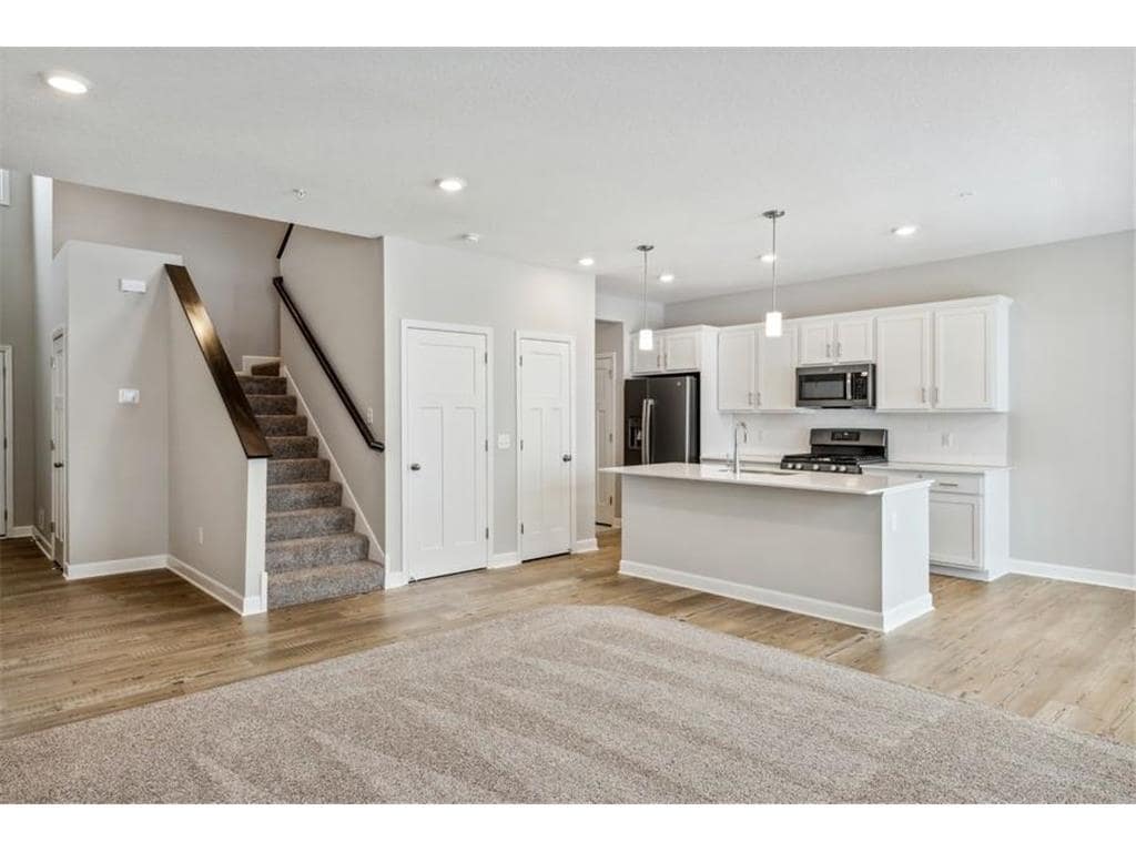 Foto principal - 9296 4th St N