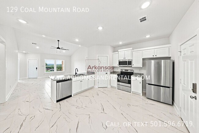 Foto del edificio - 129 Coal Mountain Road-