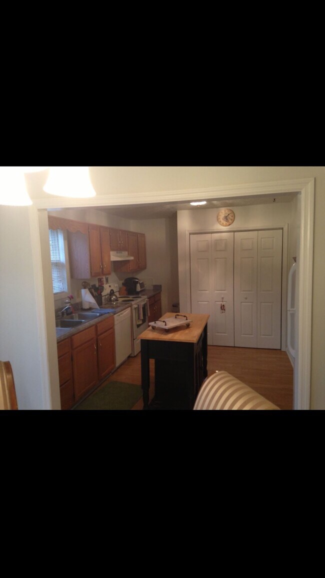 Foto del edificio - 1041 Blackwell Ct