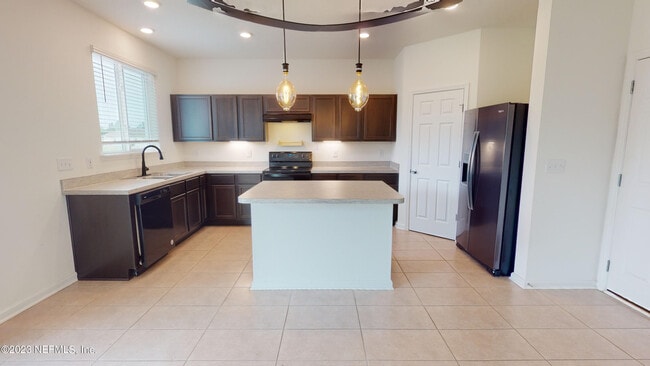 Building Photo - 5064 Sundrop Wy