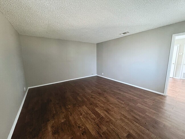 Building Photo - Brookview Duplexes "Where Peaceful Living ...