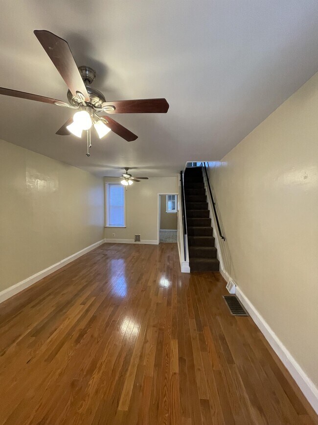 Foto del edificio - 2706 W Seltzer St