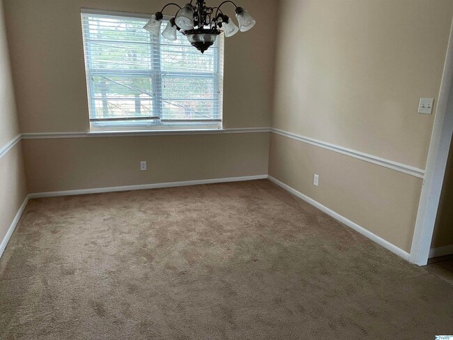 Building Photo - 8206 Willowbrook Cir SE
