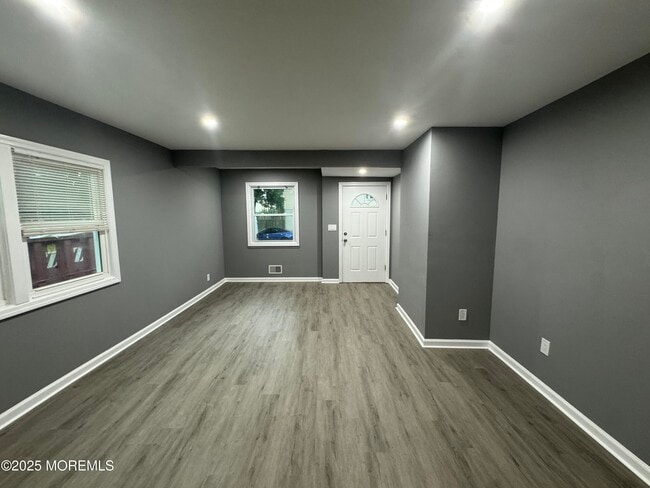 Building Photo - 315 Lorillard Ave