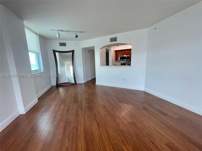 Building Photo - 9201 Collins Ave