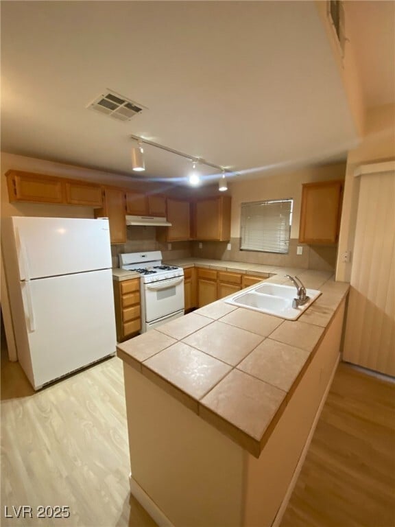 Building Photo - 3825 Juno Beach St