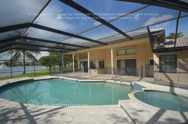 Building Photo - 5311 NW 44th Ave