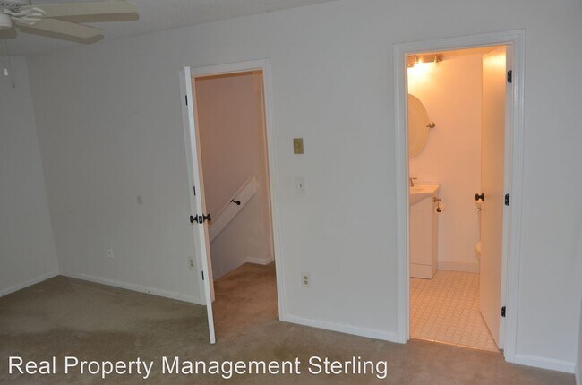 Building Photo - 3 br, 2 bath House - L7 Stonehedge Drive