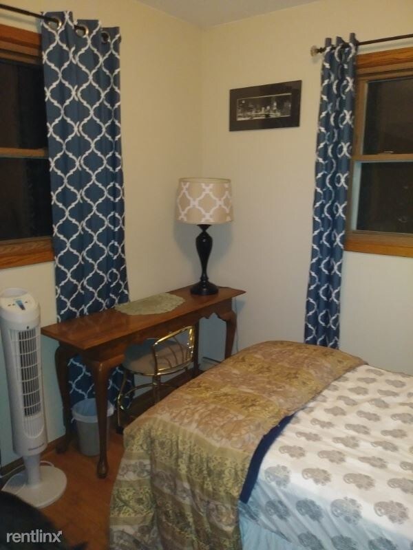 Building Photo - 1 br, 1 bath Apartment - 1801 N Helen St