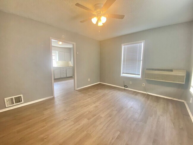 Foto del edificio - Cozy 2 Bed 1 Bath near Texas Tech Campus