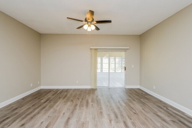 Foto del edificio - 5213 Watson Rd