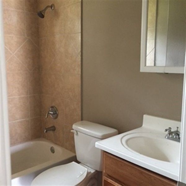 Foto del edificio - 2441 Clayborn Ln