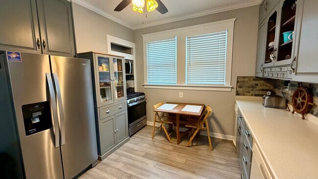 Foto del edificio - 500 Barrett St