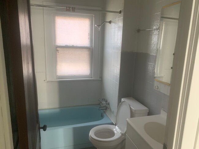 Foto del edificio - Charming 3-bedroom Section 8 Accepted!