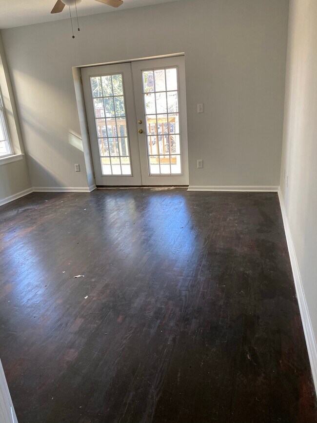 Foto del edificio - 2525 Brookfield Ave