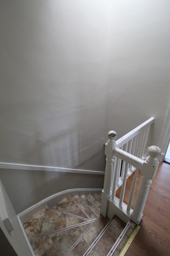 Foto del edificio - 204 River Street, Unit 206