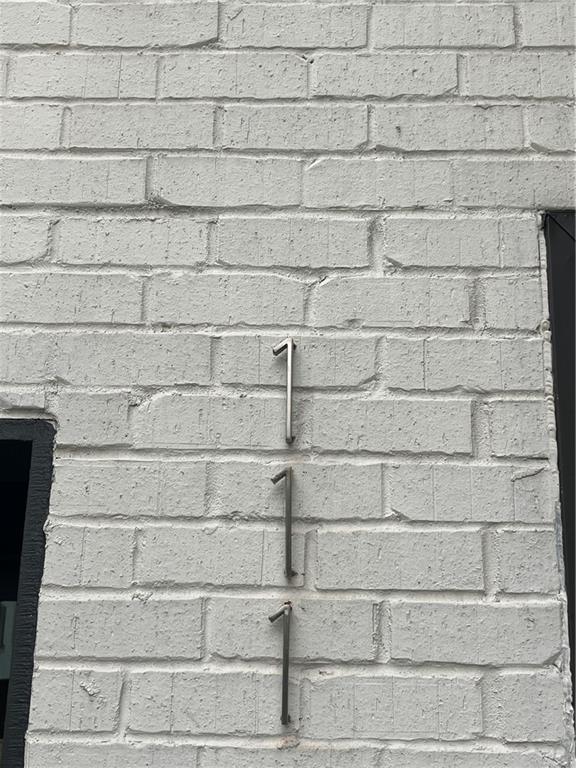 Building Photo - 111 Birch St