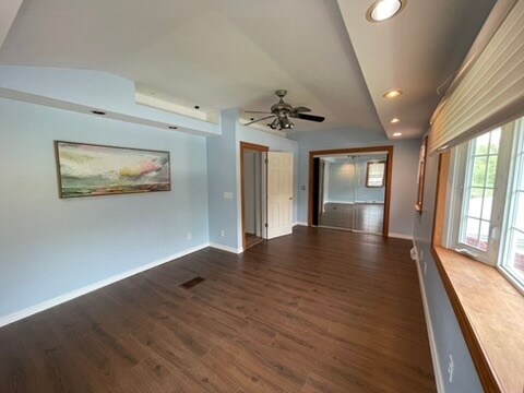 Large living room - 810 Orchard Park Rd