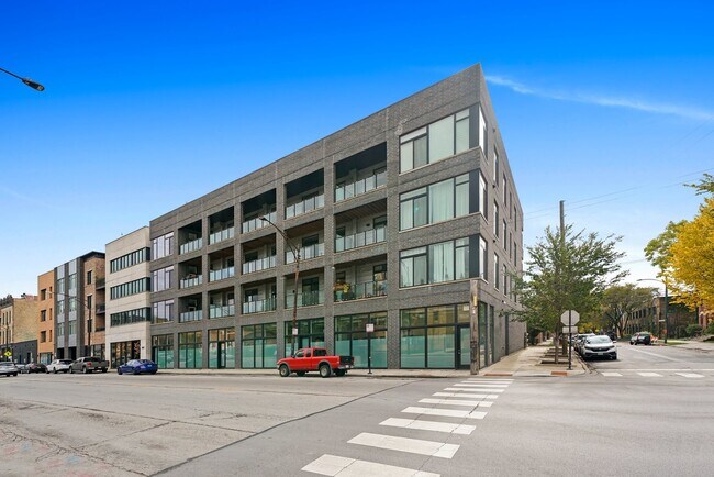 Foto del edificio - 469 N Paulina St