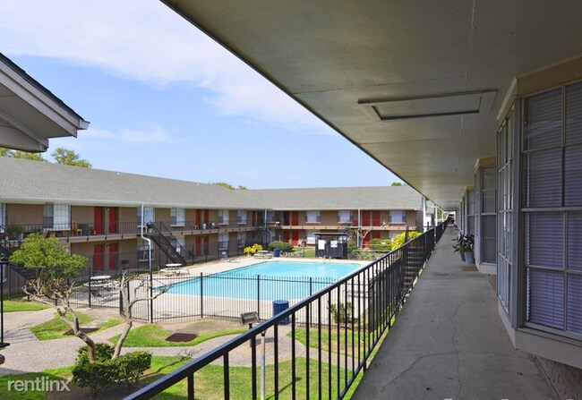 Building Photo - 1 br, 1 bath  - 535 W Nasa Rd 1 # 6295