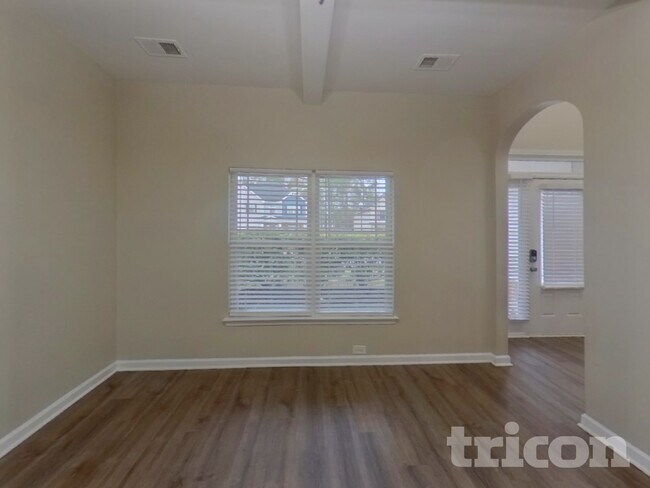 Foto del edificio - 2752 Huntcliff Dr