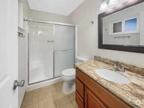 Building Photo - 3023 Rosemont Dr