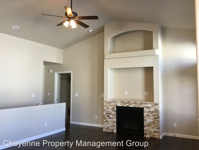 Building Photo - 2 br, 1 bath House - 4621 Garnet